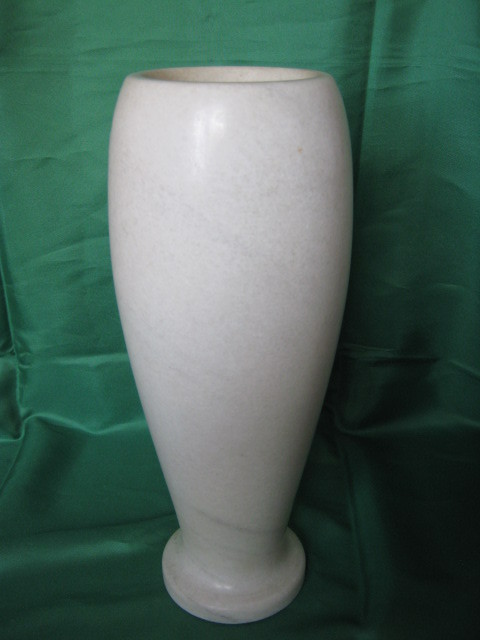 Kamenná váza